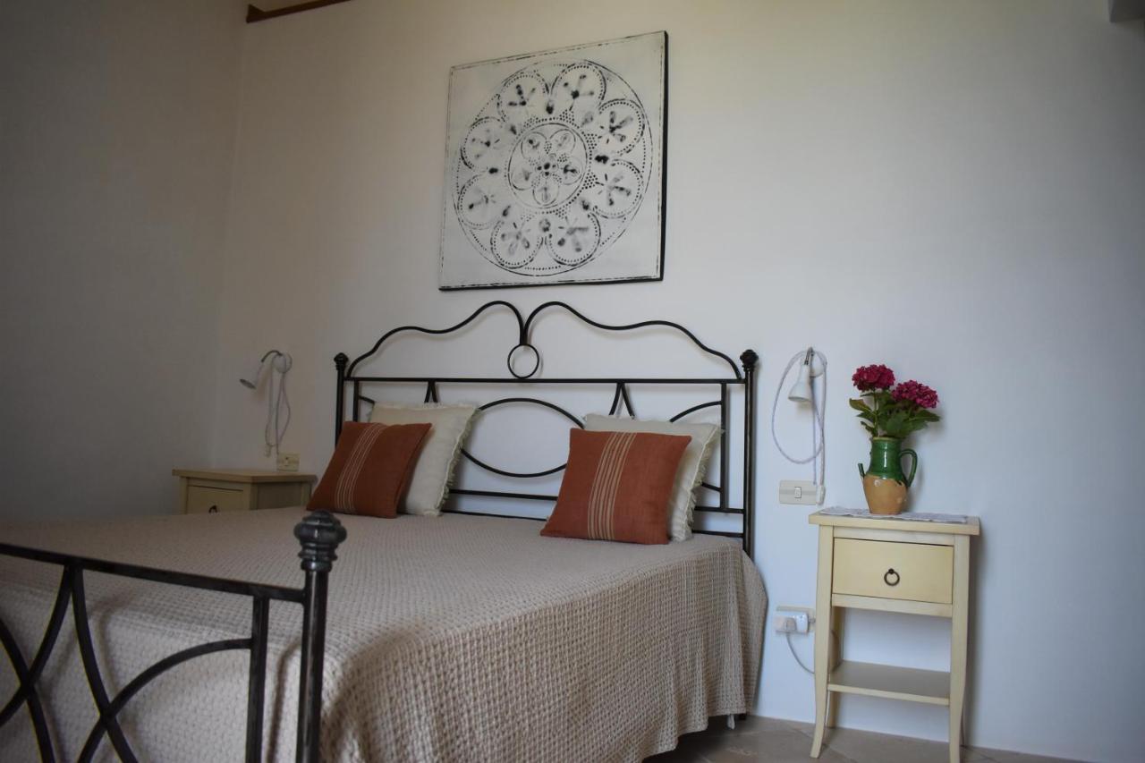 Masseria Montecchie Ceglie Messapica Bagian luar foto