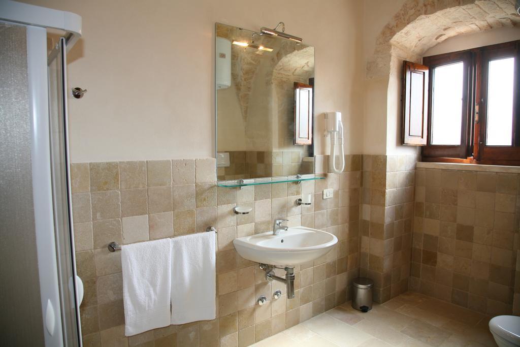 Masseria Montecchie Ceglie Messapica Bagian luar foto