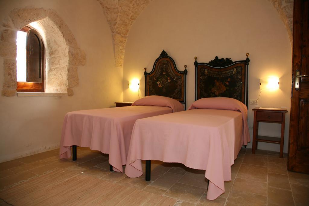 Masseria Montecchie Ceglie Messapica Bagian luar foto